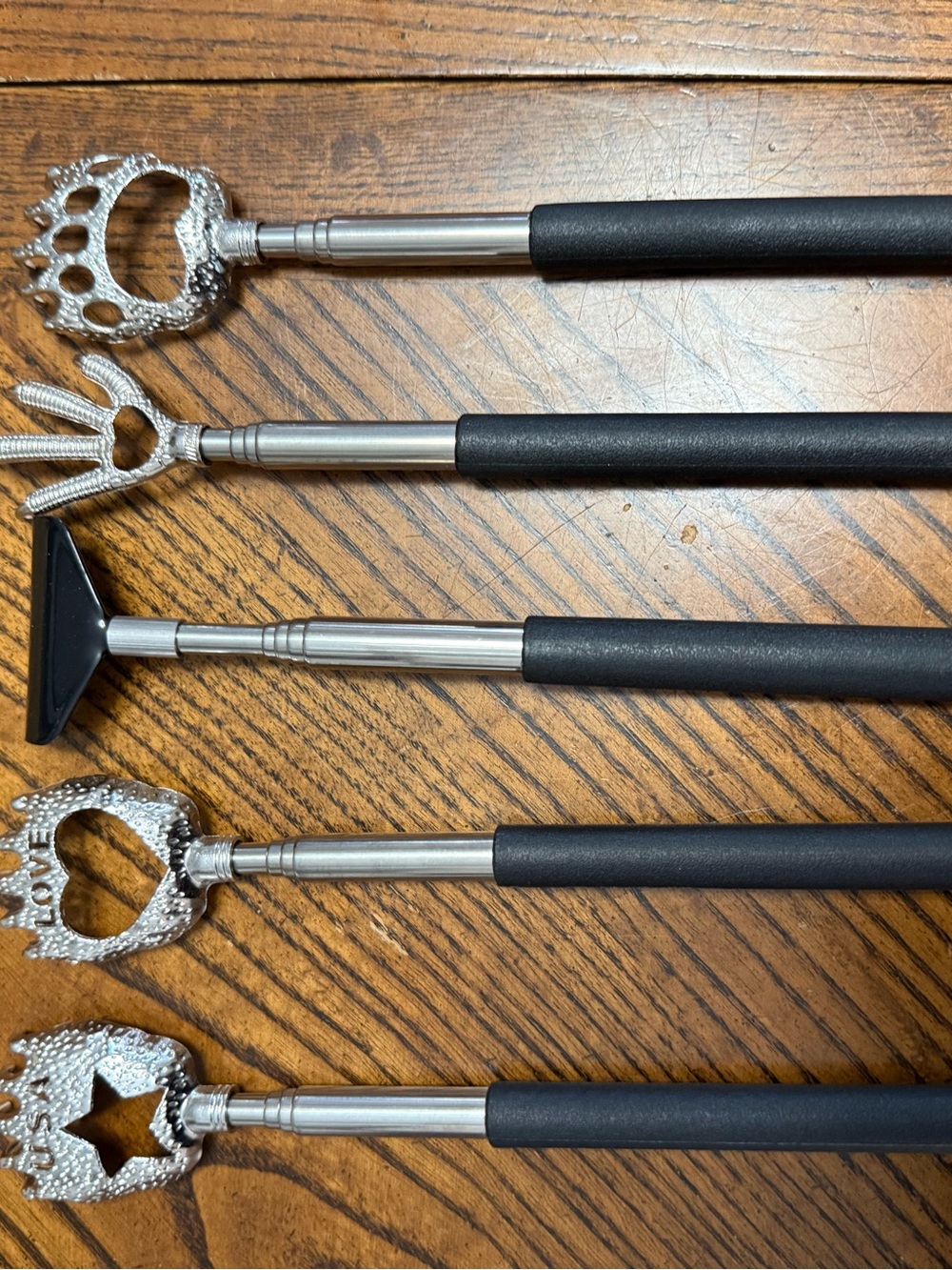 5 Pack Metal Back Scratchers. NWT - Picture 3 of 5